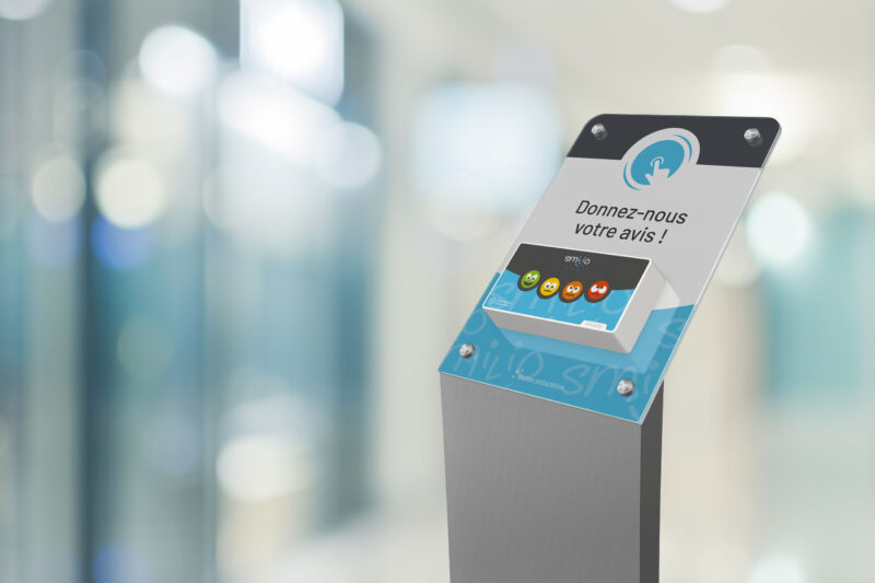 Smilio Signature on stand - The benchmark Smiley satisfaction kiosk